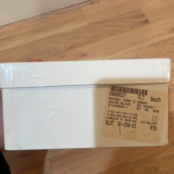 MANOLO BLAHNIK ! 100% authentic ! - Picture 8 of 9